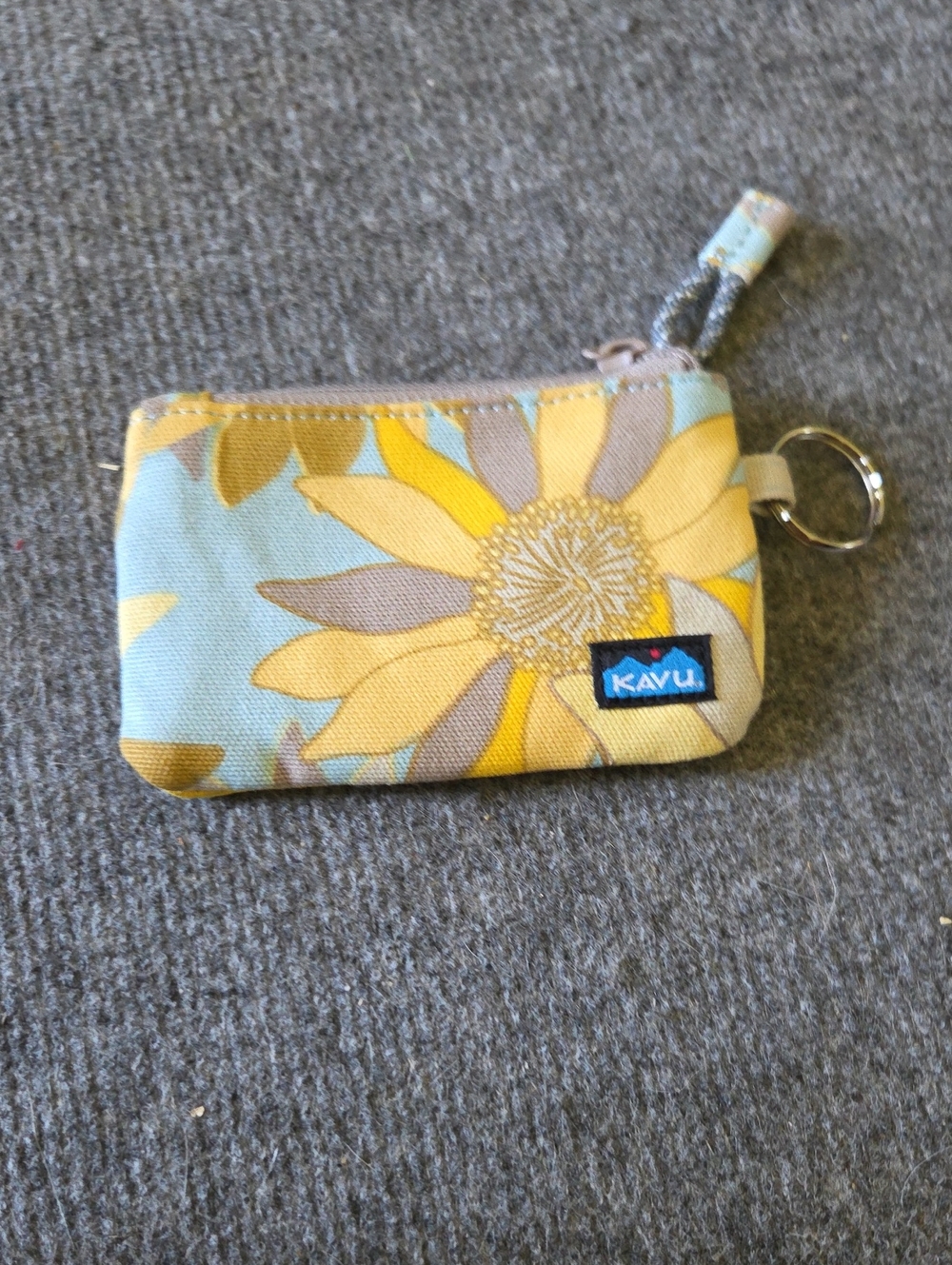 Kavu Sunflower Key Pouch - Yellow & Light Blue